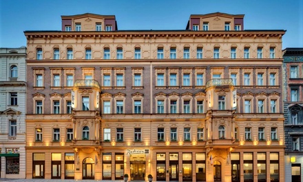 Praga: pokój double lub apartament dla 2 lub 4 osób ze śniadaniem w Radisson Blu Hotel Prague 5*