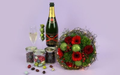 Bouquet de fleurs avec bougie, chocolats ou champagne en option, sur le site Kokomo